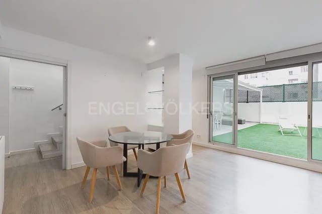 2 bedroom Flat for rent in La Gran Via, Valencia city - € 2,300 (Ref: 10098597)