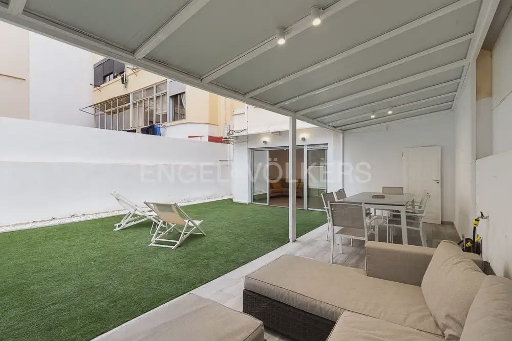 Piso de 2 habitaciones en València ciudad en alquiler - 2.300 € (Ref: 10098597)