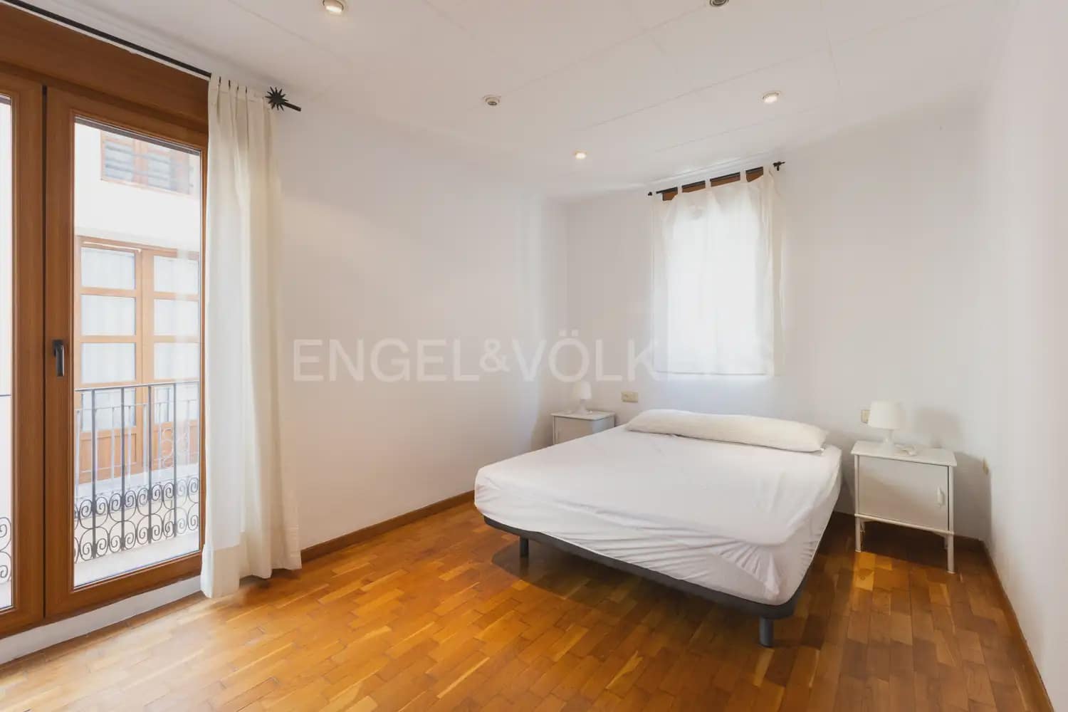 2 quarto Apartamento para arrendar em Valencia cidade - 1 200 € (Ref: 10098744)