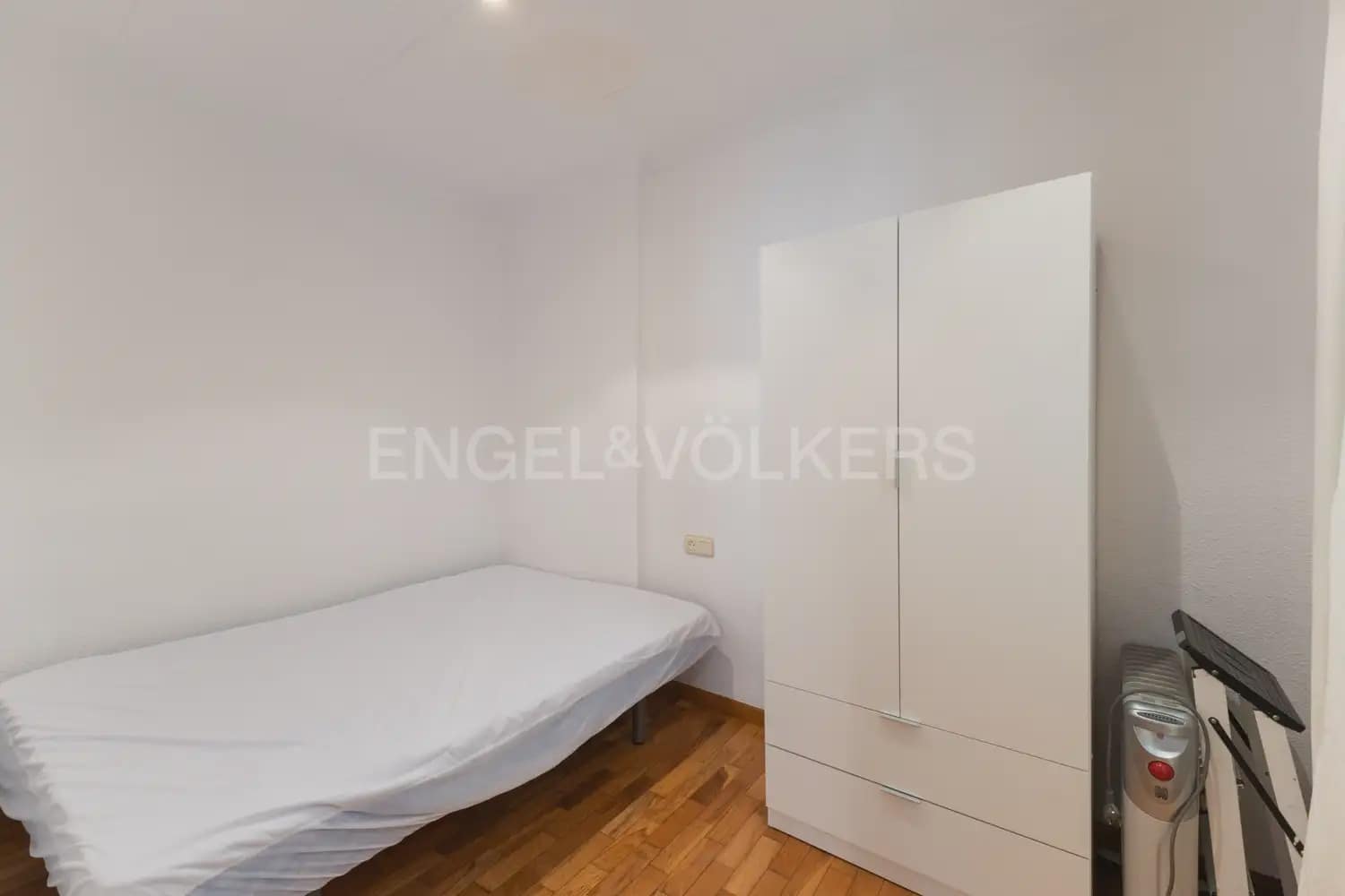 2 quarto Apartamento para arrendar em Valencia cidade - 1 200 € (Ref: 10098744)