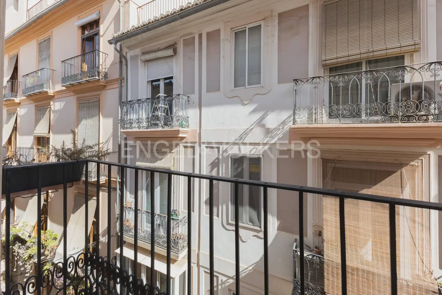 2 quarto Apartamento para arrendar em Valencia cidade - 1 200 € (Ref: 10098744)