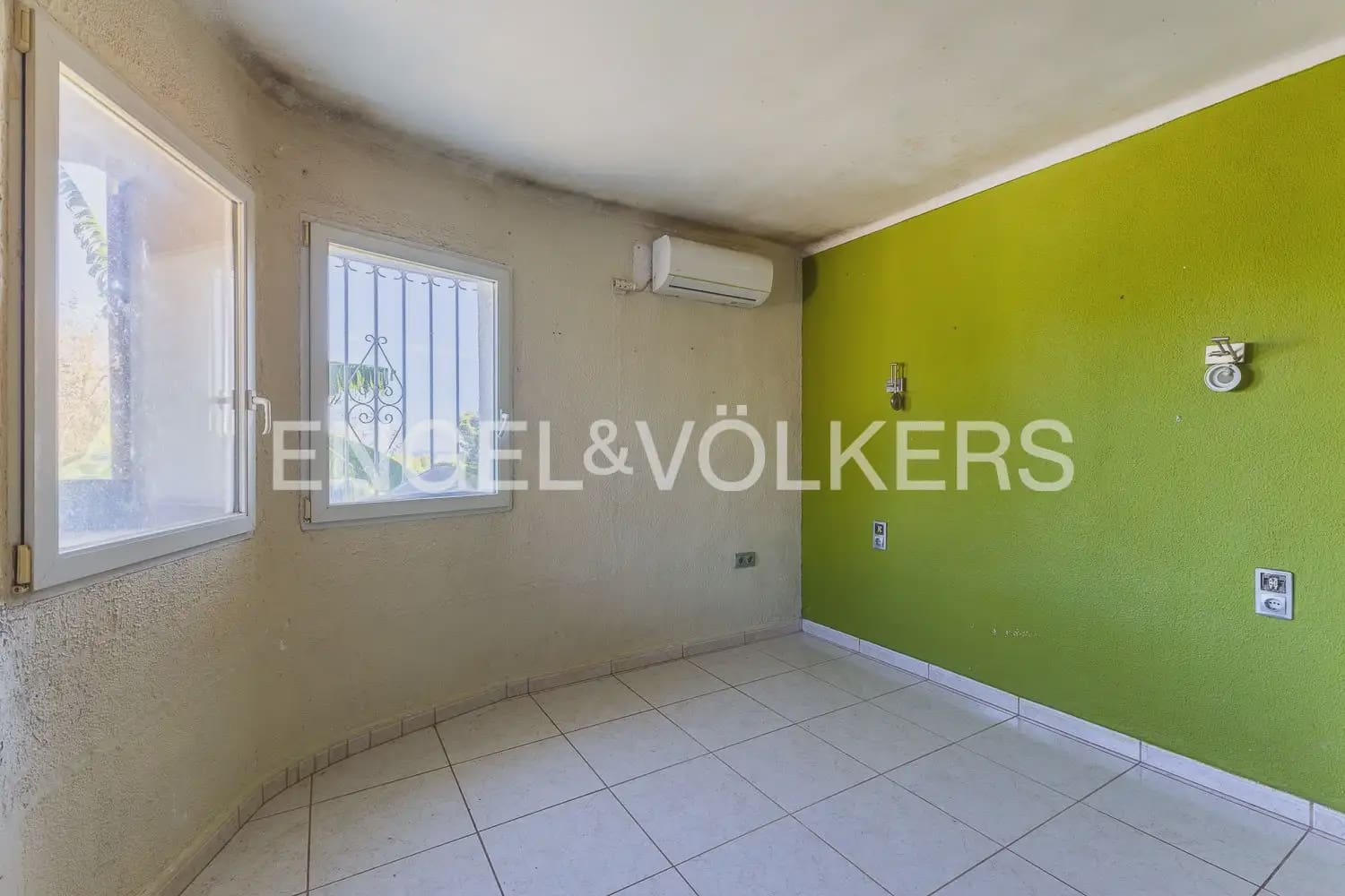 3 sypialnia Willa na sprzedaż w Denia z basenem - 399 000 € (Ref: 10098745)
