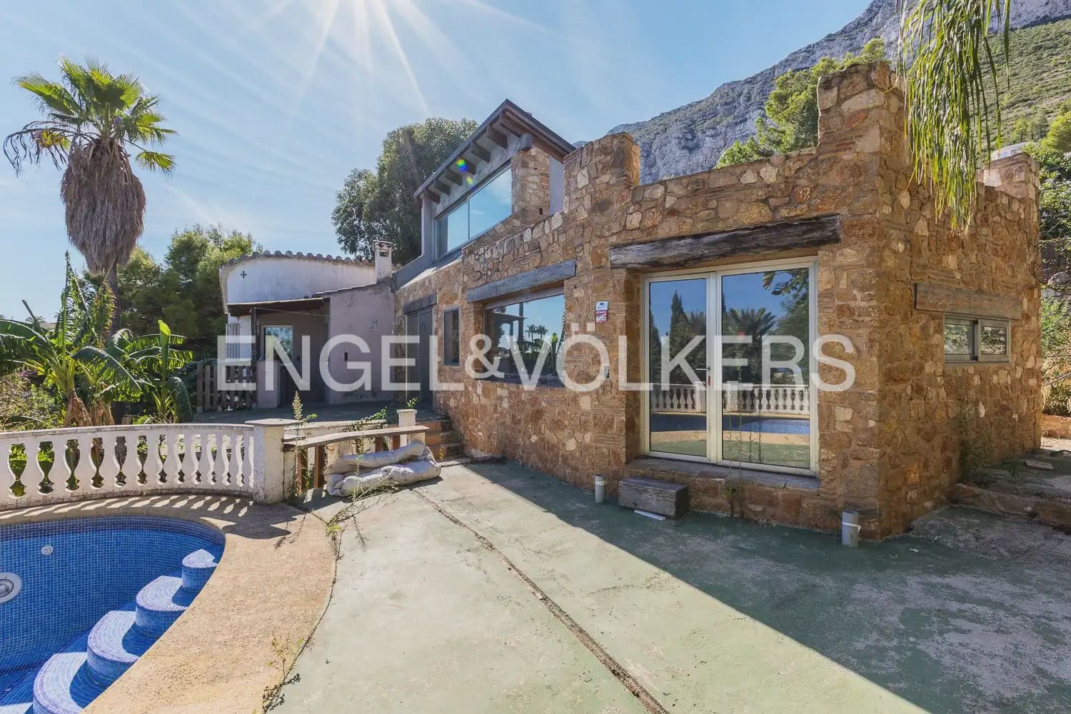 3 sypialnia Willa na sprzedaż w Denia z basenem - 399 000 € (Ref: 10098745)