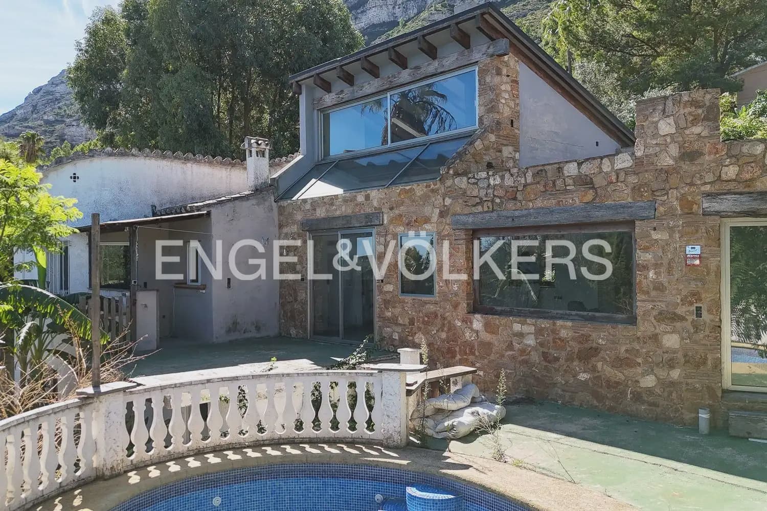 3 sypialnia Willa na sprzedaż w Denia z basenem - 399 000 € (Ref: 10098745)