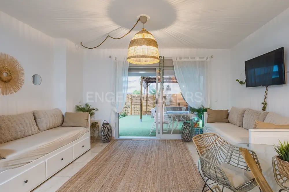 1 Zimmer Wohnung zu vermieten in Denia mit Pool Garage - 1.190 € (Ref: 10098901)