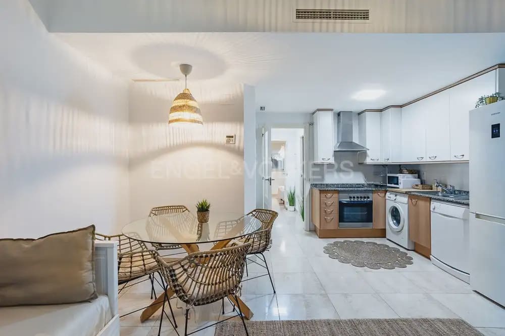1 Zimmer Wohnung zu vermieten in Denia mit Pool Garage - 1.190 € (Ref: 10098901)