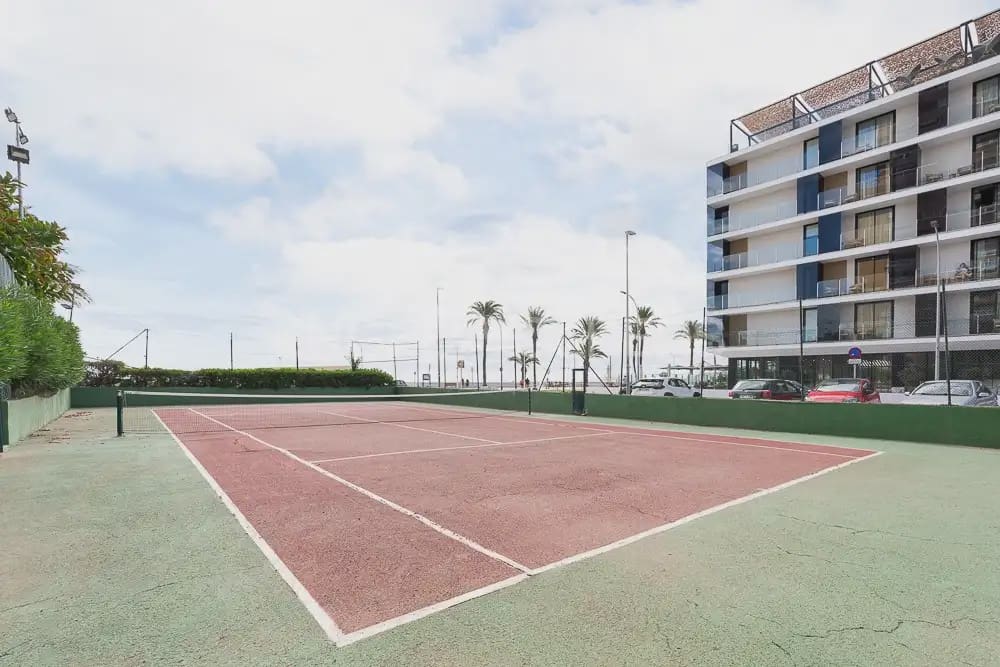 2 quarto Apartamento para arrendar em La Pobla de Farnals com piscina garagem - 1 200 € (Ref: 10098902)