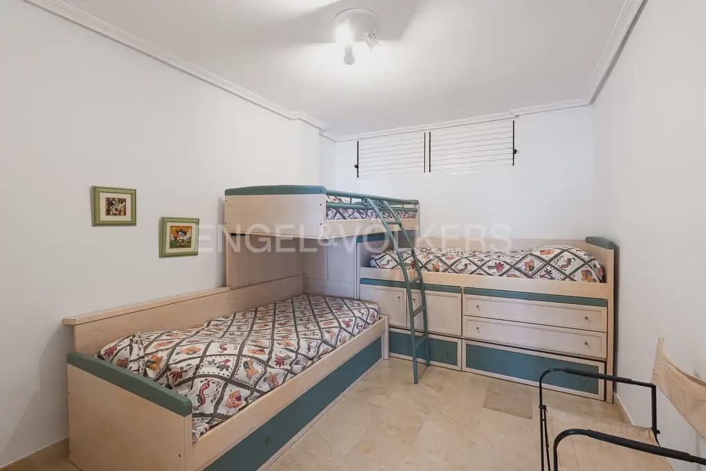2 quarto Apartamento para arrendar em La Pobla de Farnals com piscina garagem - 1 200 € (Ref: 10098902)