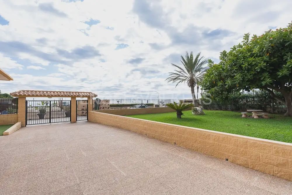2 quarto Apartamento para arrendar em La Pobla de Farnals com piscina garagem - 1 200 € (Ref: 10098902)