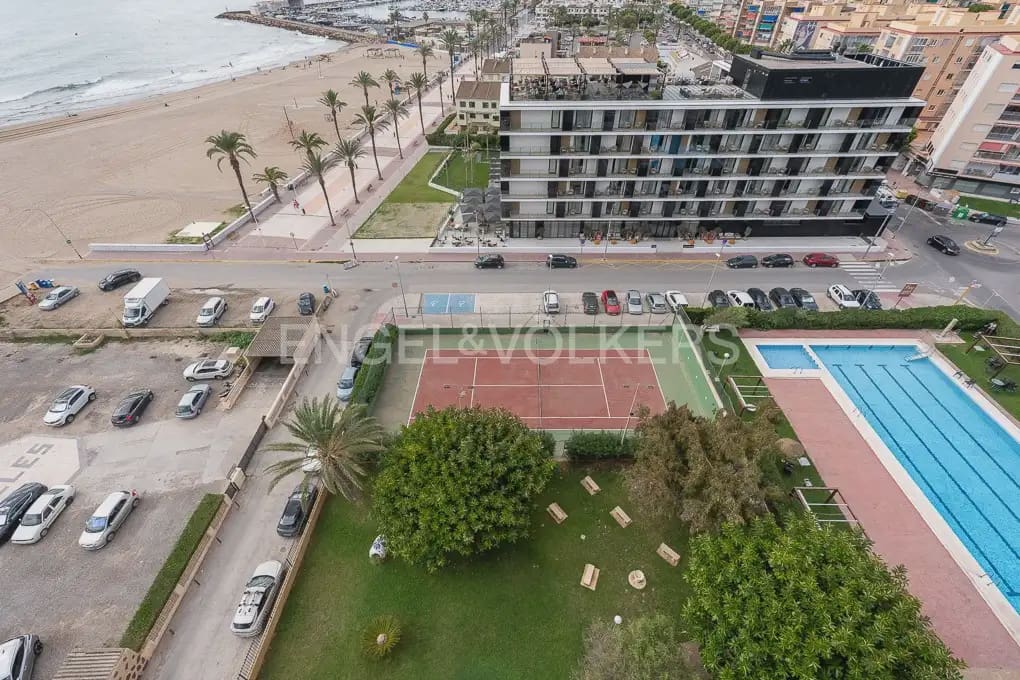 2 quarto Apartamento para arrendar em La Pobla de Farnals com piscina garagem - 1 200 € (Ref: 10098902)