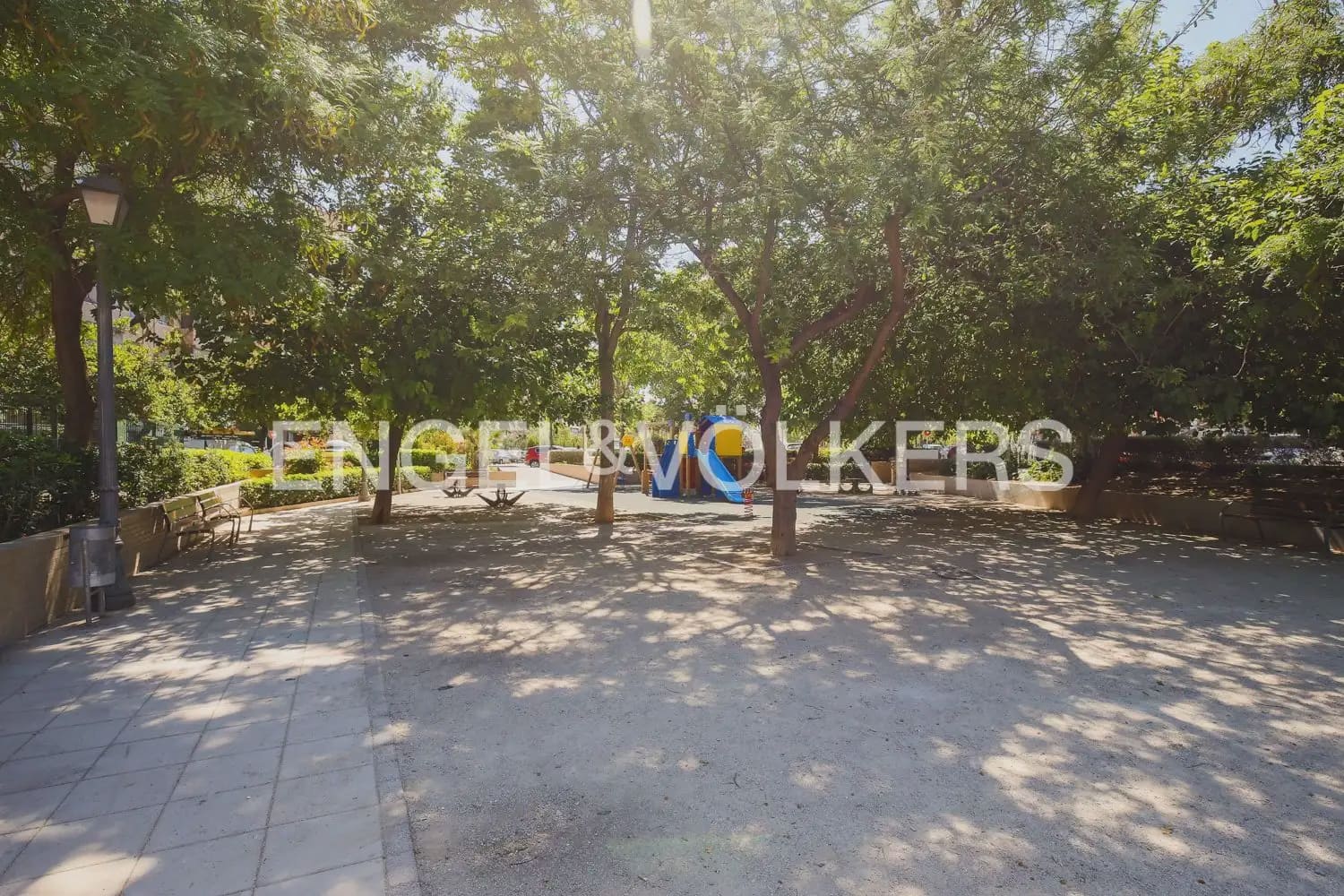 Appartement de 2 chambres à louer à Valence ville - 1 400 € (Ref: 10098903)