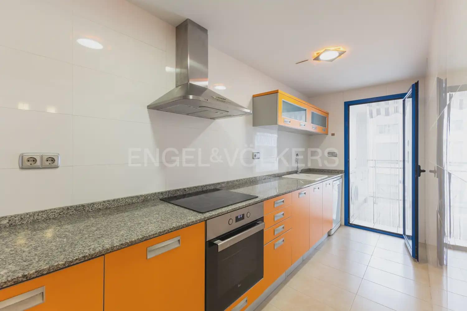 2 soverom Leilighet til leie i Pucol med svømmebasseng garasje - € 1 000 (Ref: 10098904)
