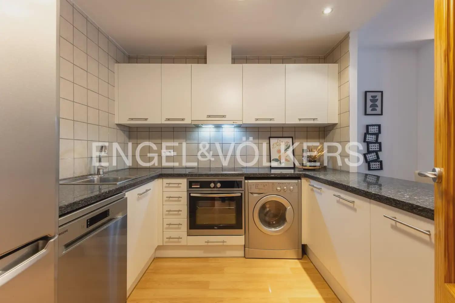 2 makuuhuone Asunto vuokrattavana paikassa Valencia kaupunki - 1 900 € (Ref: 10098905)