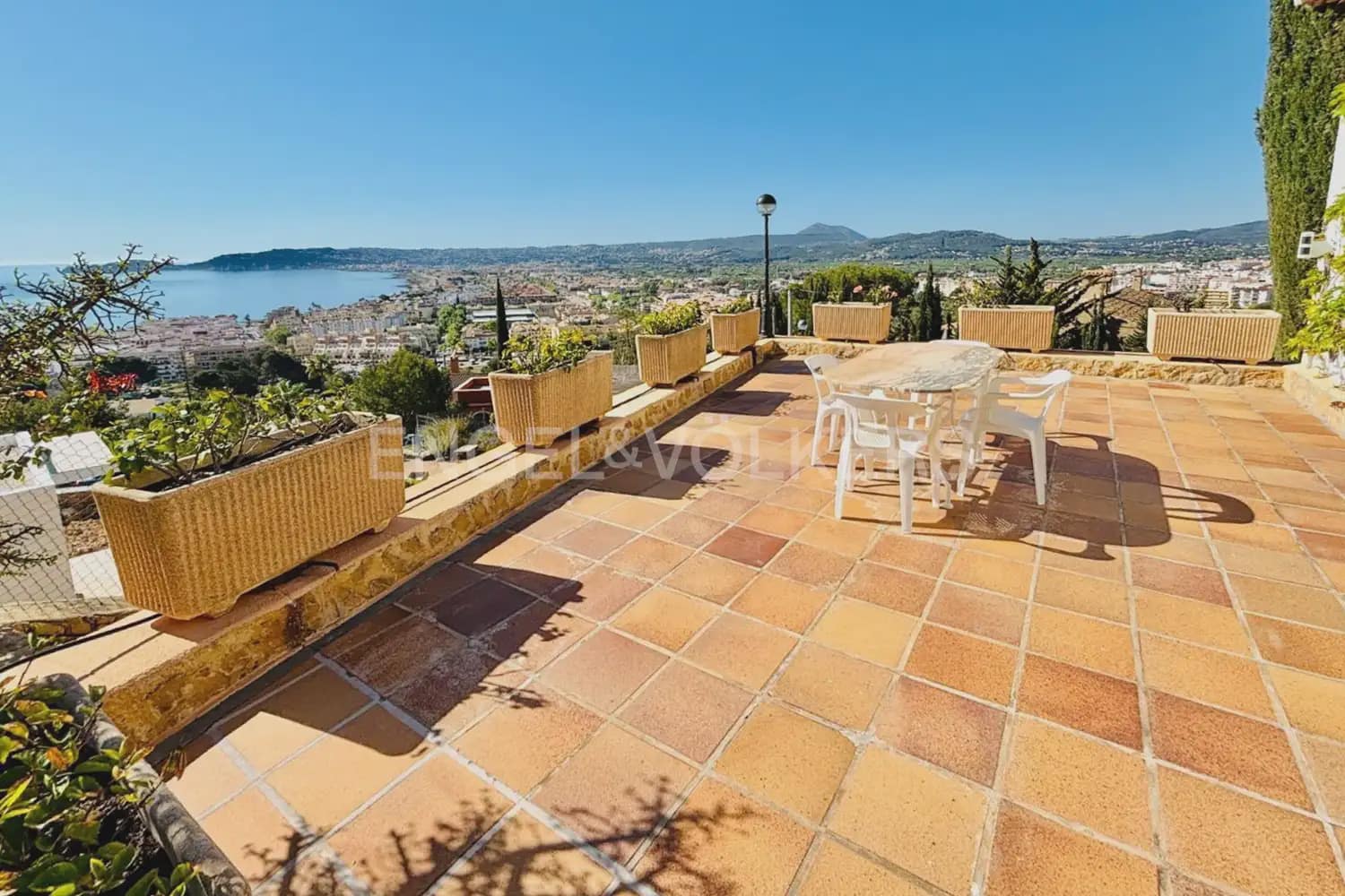 7 makuuhuone Huvila vuokrattavana paikassa Javea / Xabia mukana uima-altaan 
autotalli - 5 800 € (Ref: 10098906)