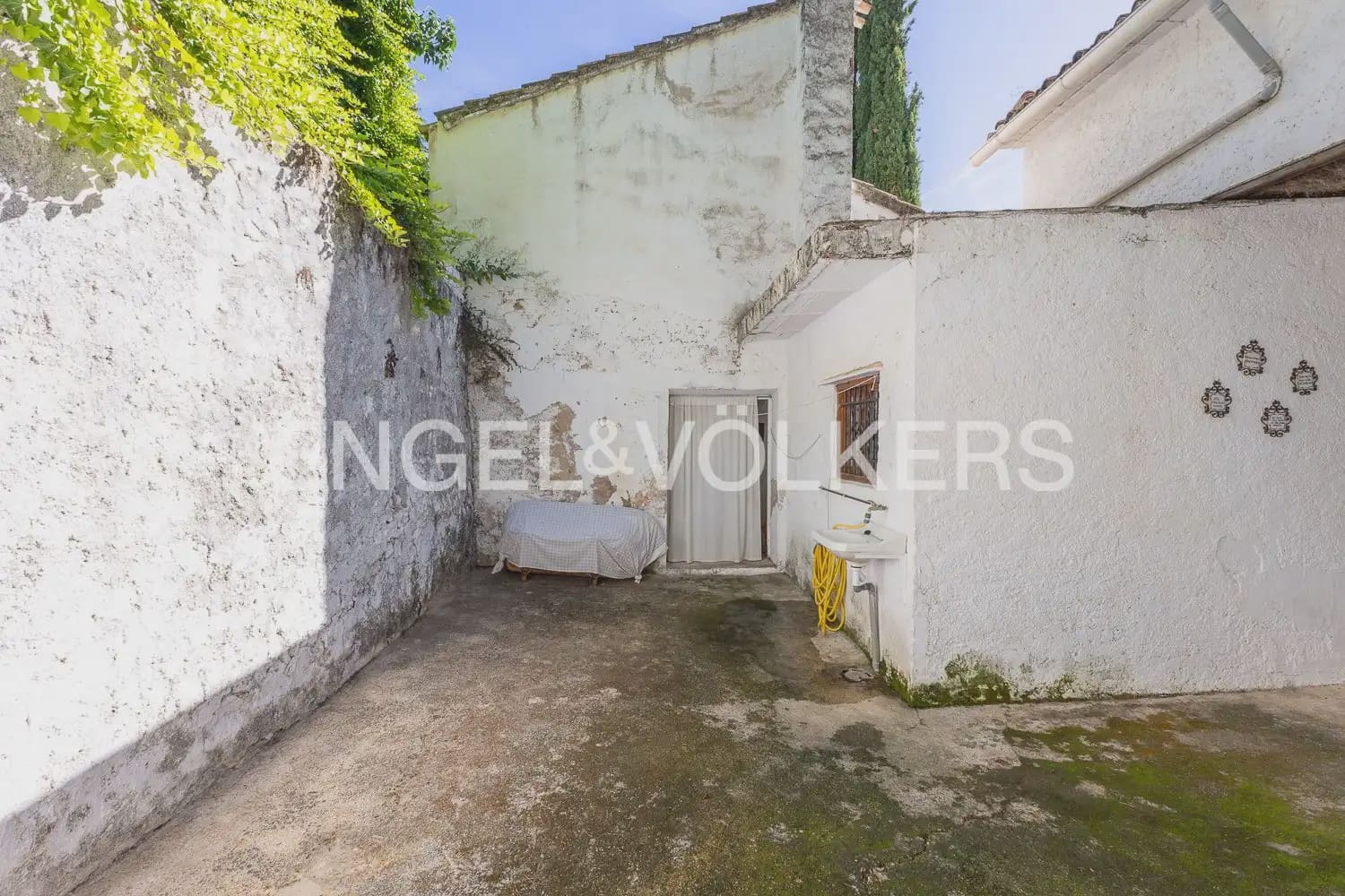 4 slaapkamer Finca/Landhuis te koop in Pego met zwembad - € 900.000 (Ref: 10099081)