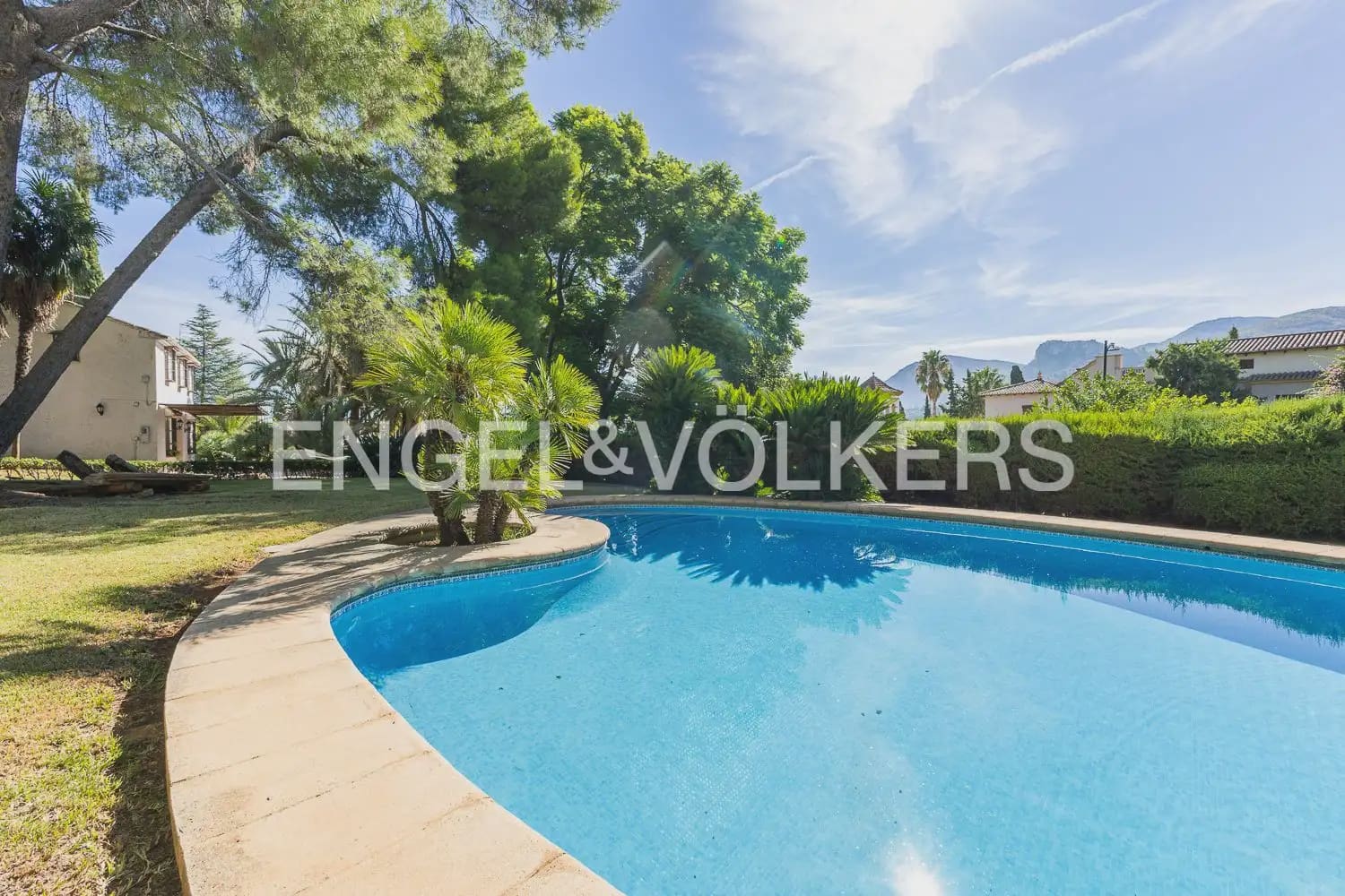 4 slaapkamer Finca/Landhuis te koop in Pego met zwembad - € 900.000 (Ref: 10099081)