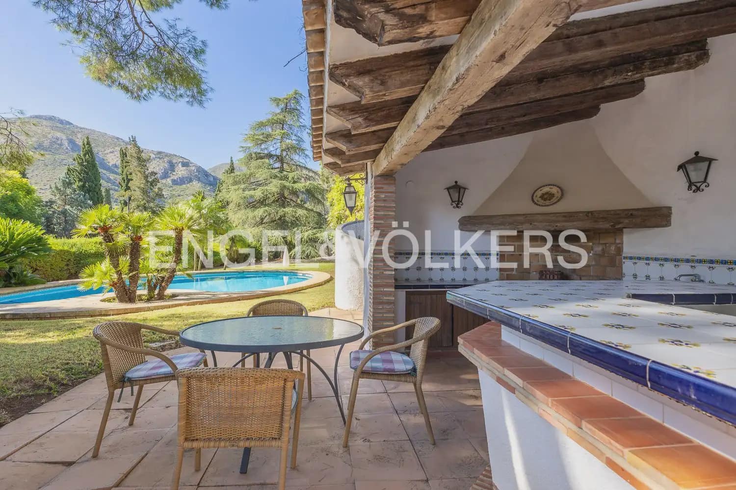 4 slaapkamer Finca/Landhuis te koop in Pego met zwembad - € 900.000 (Ref: 10099081)