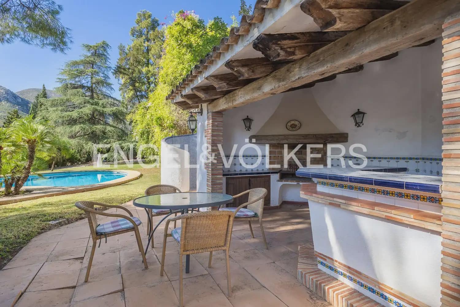 4 slaapkamer Finca/Landhuis te koop in Pego met zwembad - € 900.000 (Ref: 10099081)