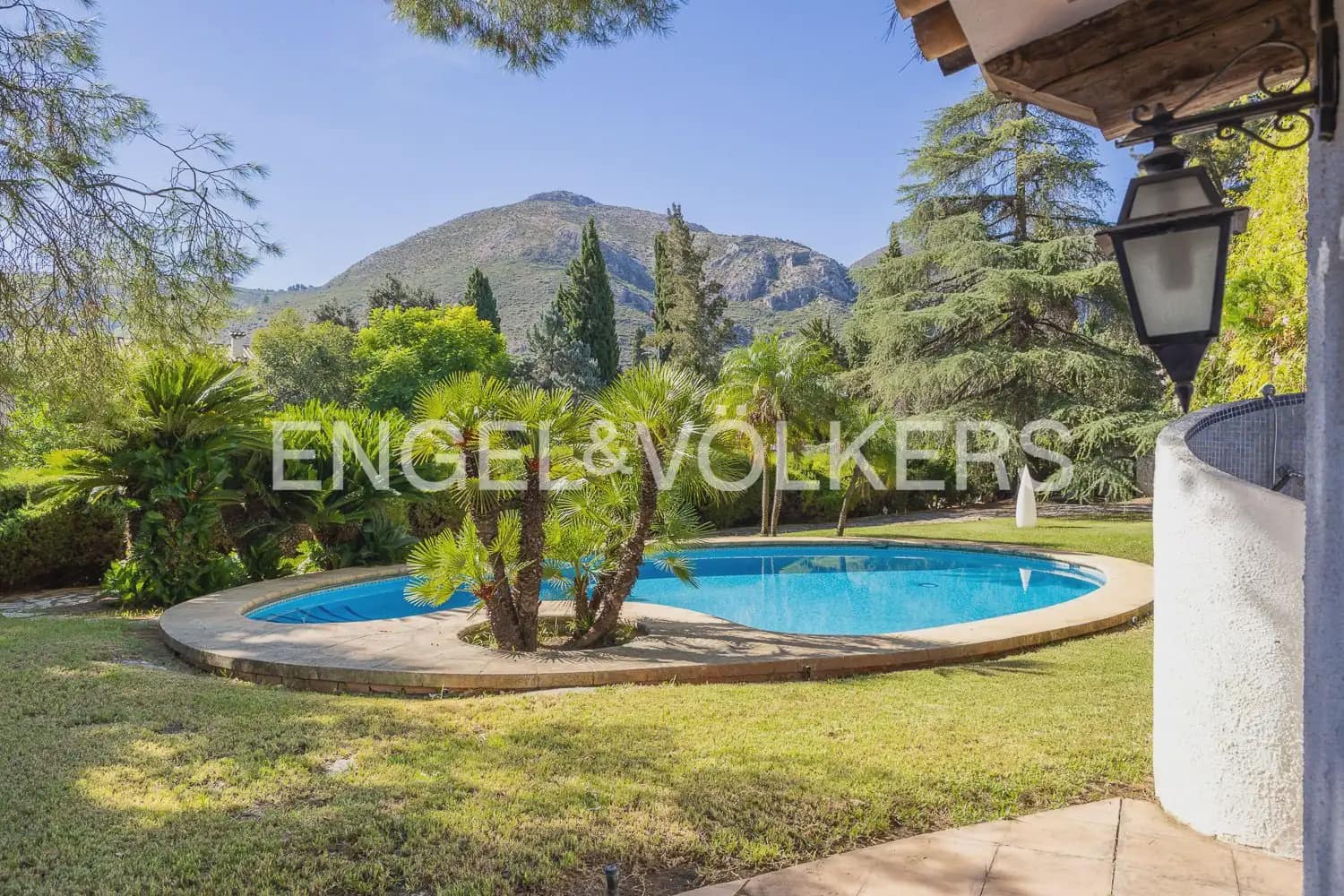 4 slaapkamer Finca/Landhuis te koop in Pego met zwembad - € 900.000 (Ref: 10099081)