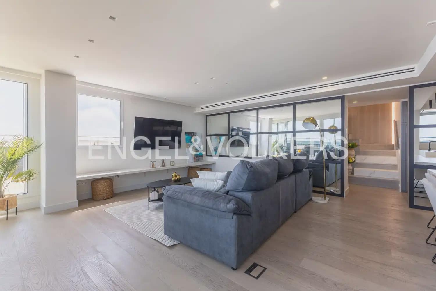 2 Zimmer Penthouse zu verkaufen in Valencia Stadt mit Pool Garage - 2.990.000 € (Ref: 10099082)