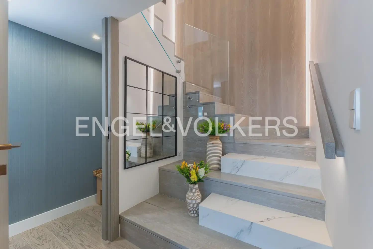 2 Zimmer Penthouse zu verkaufen in Valencia Stadt mit Pool Garage - 2.990.000 € (Ref: 10099082)