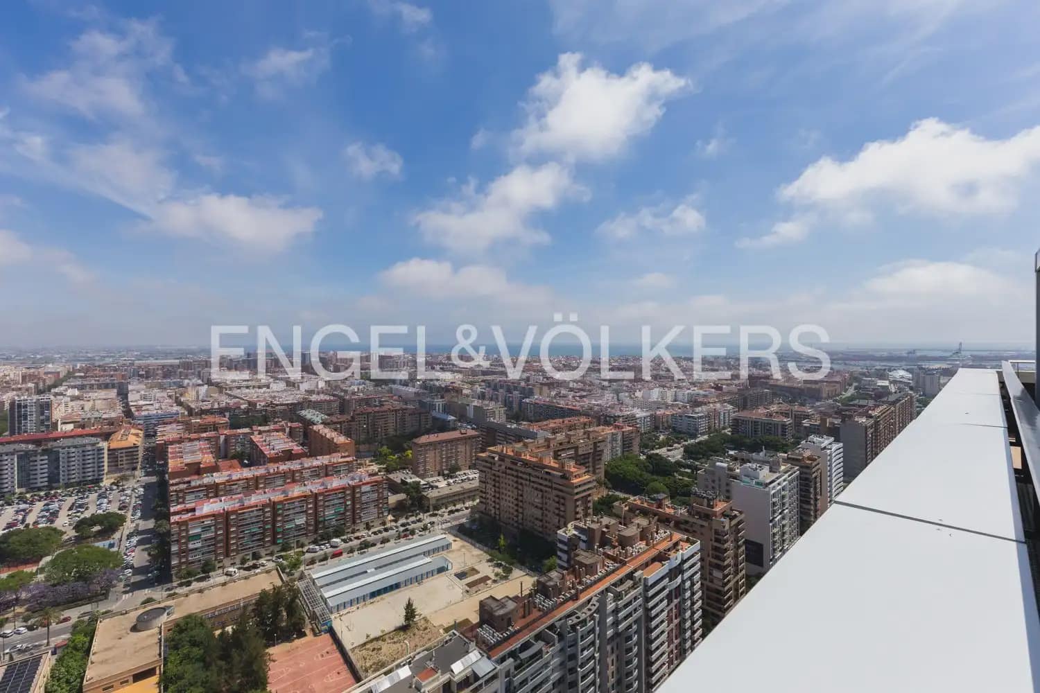 2 Zimmer Penthouse zu verkaufen in Valencia Stadt mit Pool Garage - 2.990.000 € (Ref: 10099082)