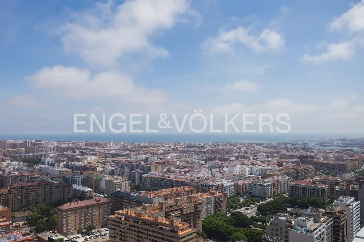 2 Zimmer Penthouse zu verkaufen in Valencia Stadt mit Pool Garage - 2.990.000 € (Ref: 10099082)