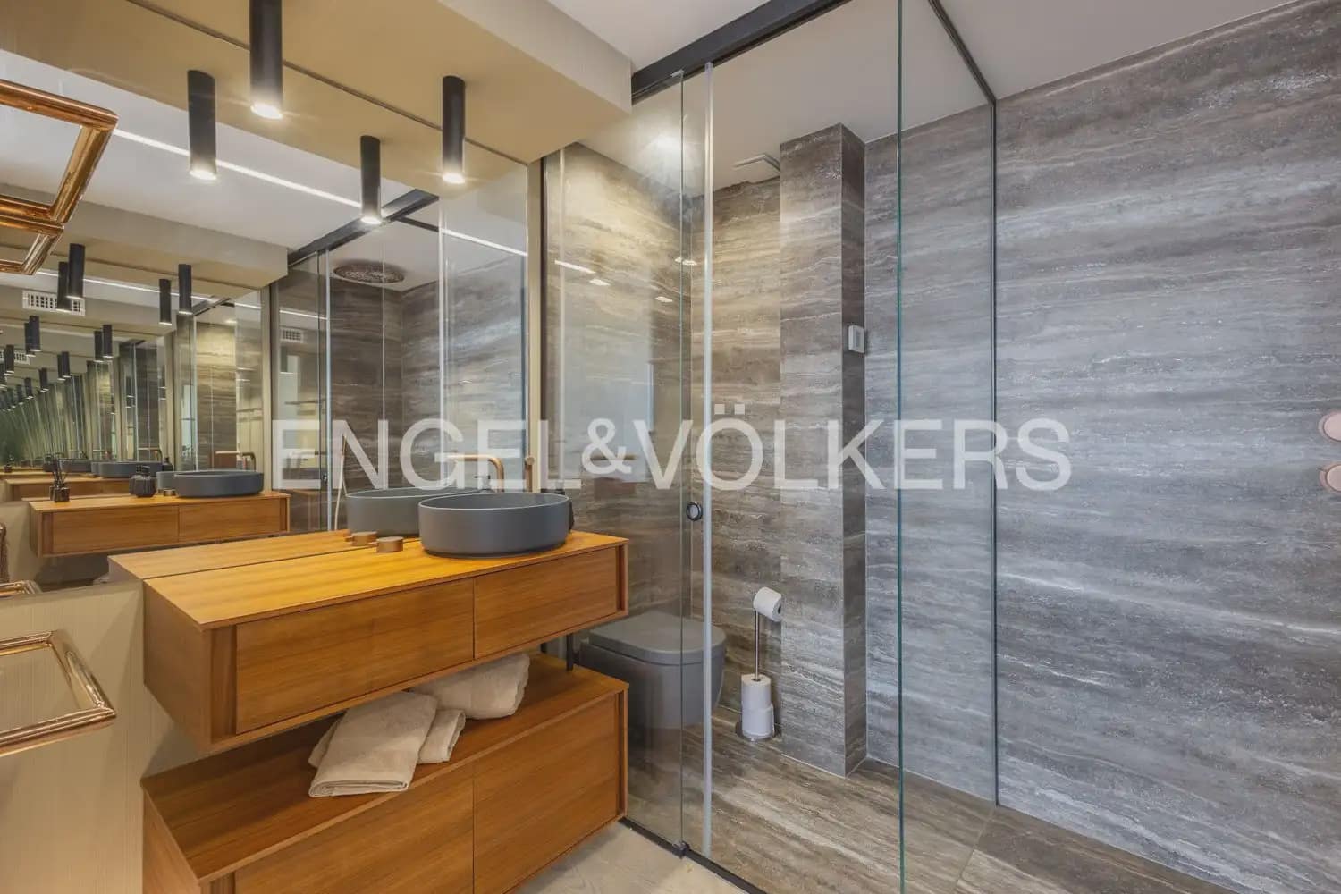 2 Zimmer Penthouse zu verkaufen in Valencia Stadt mit Pool Garage - 2.990.000 € (Ref: 10099082)