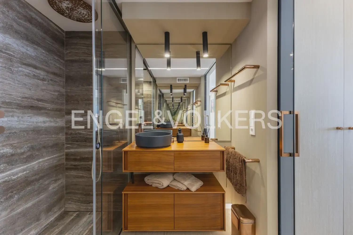 2 Zimmer Penthouse zu verkaufen in Valencia Stadt mit Pool Garage - 2.990.000 € (Ref: 10099082)