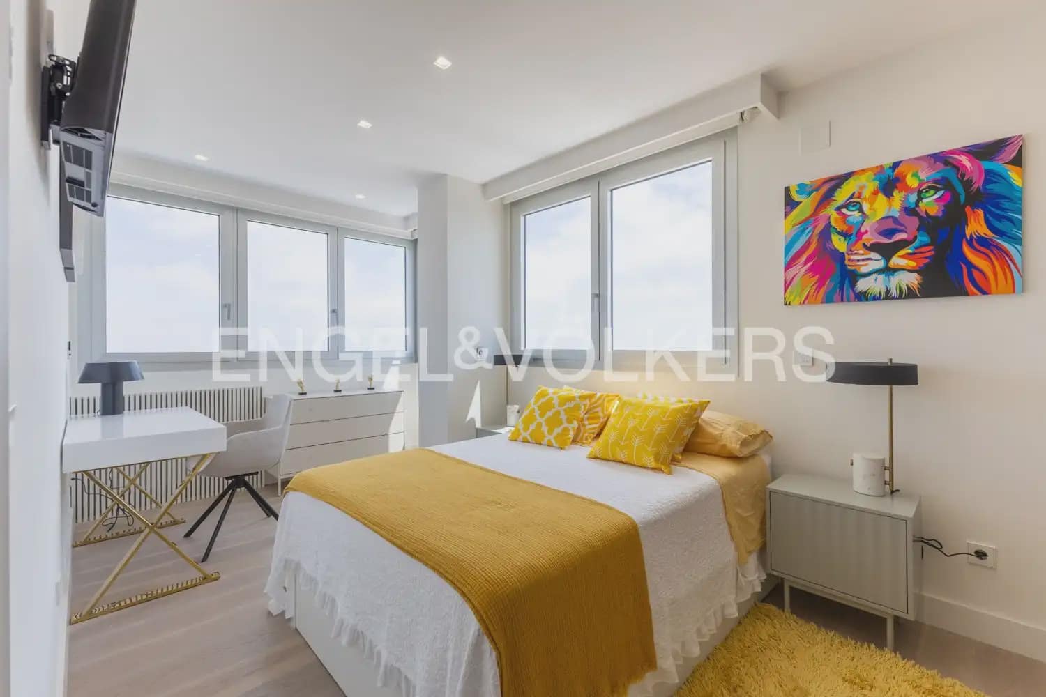 2 Zimmer Penthouse zu verkaufen in Valencia Stadt mit Pool Garage - 2.990.000 € (Ref: 10099082)