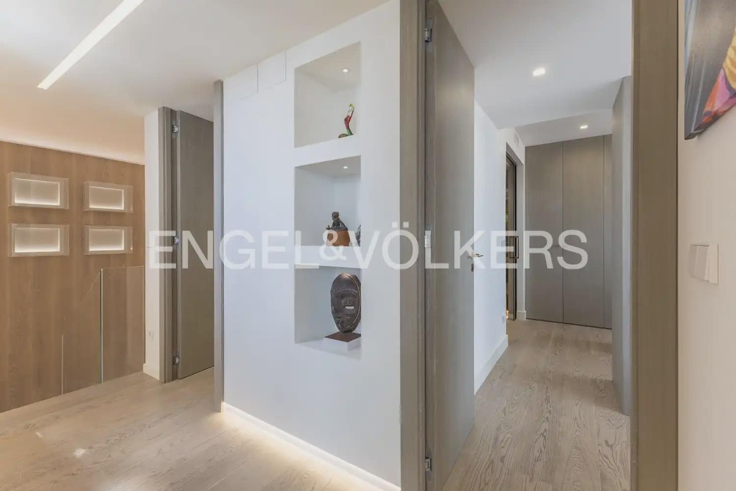 2 Zimmer Penthouse zu verkaufen in Valencia Stadt mit Pool Garage - 2.990.000 € (Ref: 10099082)
