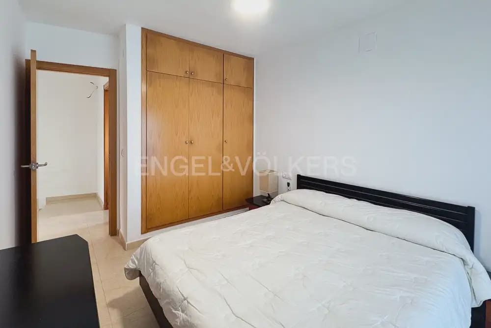 Appartement de 2 chambres à louer à Oliva avec piscine - 900 € (Ref: 10099083)