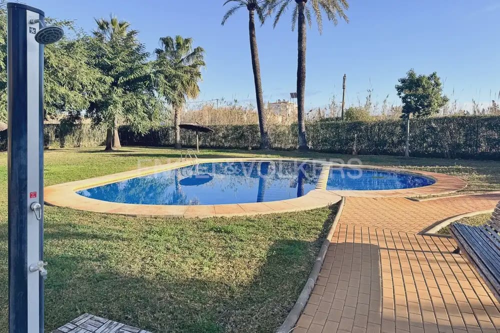 Appartement de 2 chambres à louer à Oliva avec piscine - 900 € (Ref: 10099083)