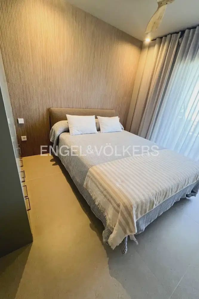 2 bedroom Flat for rent in Denia with pool garage - € 1,500 (Ref: 10099380)