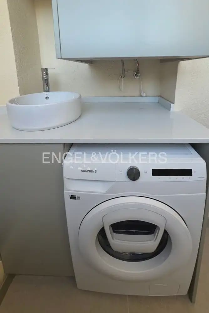 2 bedroom Flat for rent in Denia with pool garage - € 1,500 (Ref: 10099380)