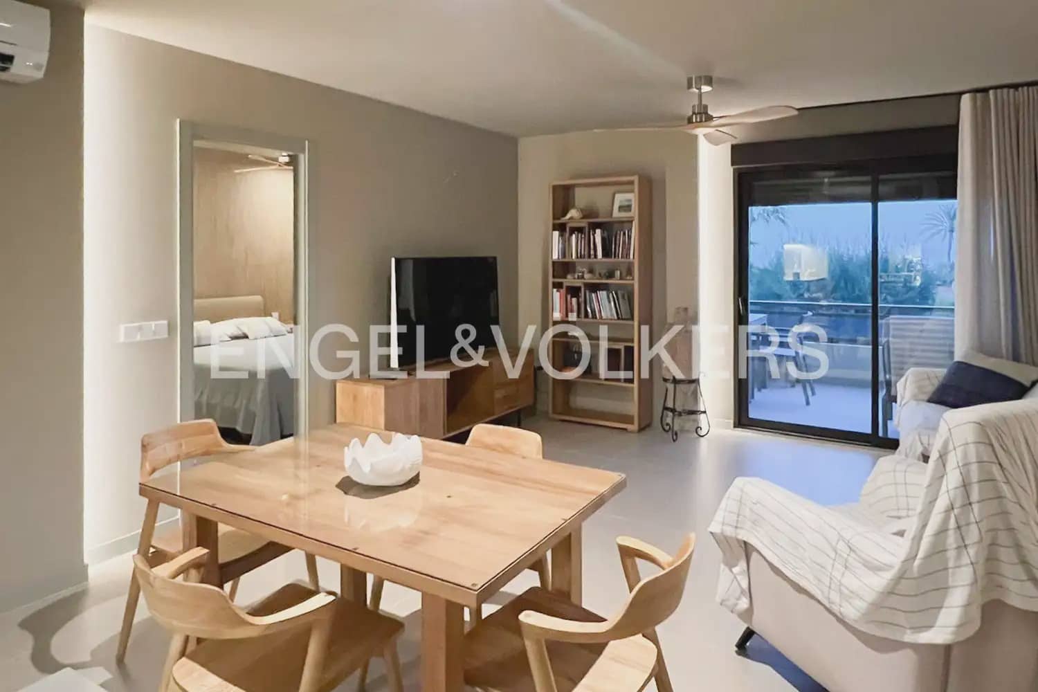 2 bedroom Flat for rent in Denia with pool garage - € 1,500 (Ref: 10099380)