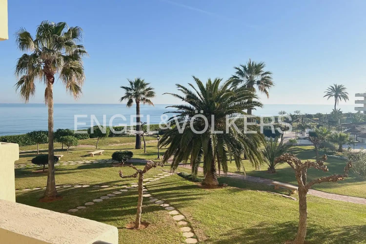 2 bedroom Flat for rent in Denia with pool garage - € 1,500 (Ref: 10099380)