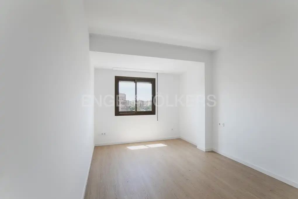 4 camera da letto Appartamento da affittare in Valencia citta - 1.800 € (Rif: 10099381)