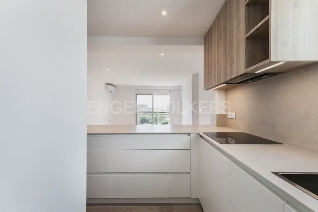 4 camera da letto Appartamento da affittare in Valencia citta - 1.800 € (Rif: 10099381)