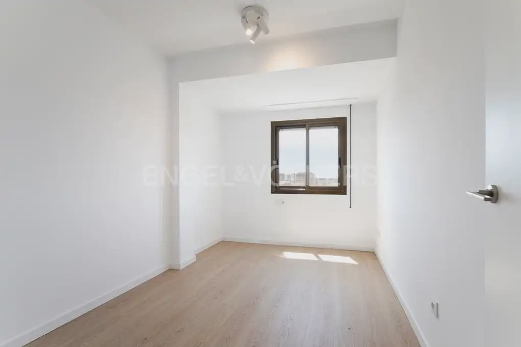4 camera da letto Appartamento da affittare in Valencia citta - 1.800 € (Rif: 10099381)