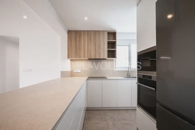 4 camera da letto Appartamento da affittare in Benicalap, Valencia città - 1.800 € (Rif: 10099381)