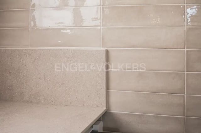 4 camera da letto Appartamento da affittare in Benicalap, Valencia città - 1.800 € (Rif: 10099381)