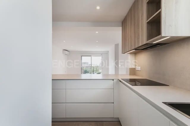4 camera da letto Appartamento da affittare in Benicalap, Valencia città - 1.800 € (Rif: 10099381)