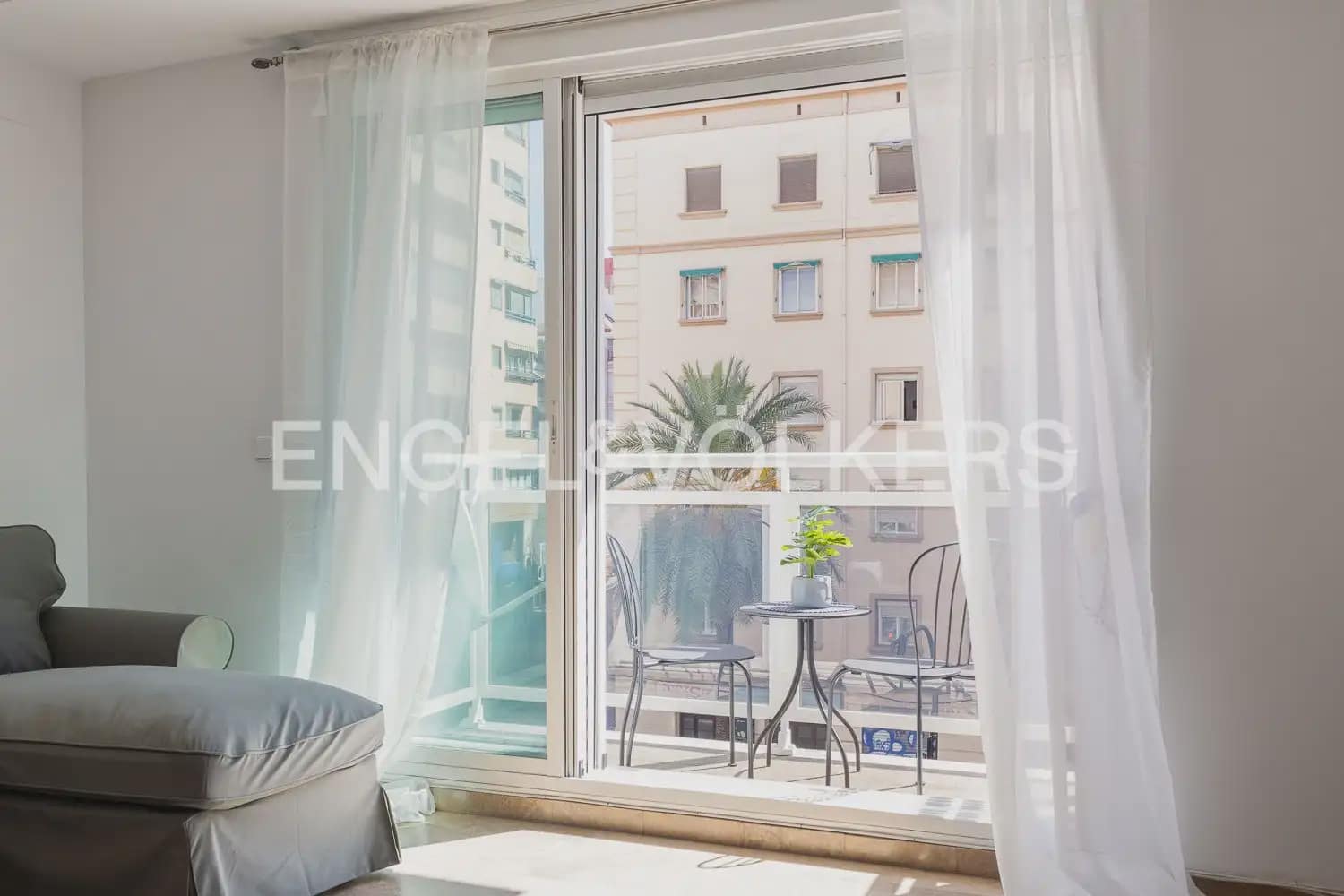 3 Zimmer Wohnung zu vermieten in Valencia Stadt mit Garage - 1.700 € (Ref: 10099382)