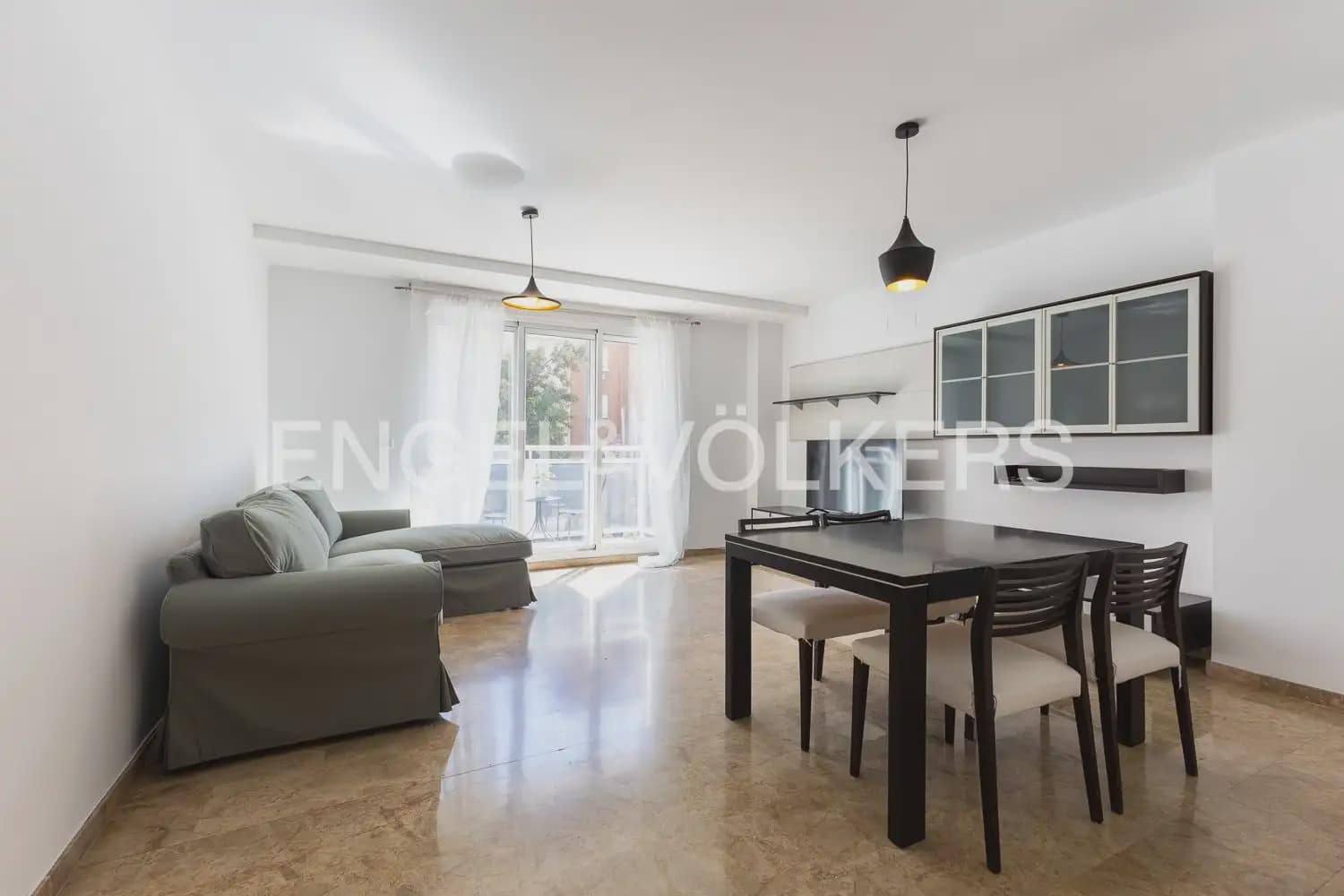 3 Zimmer Wohnung zu vermieten in Valencia Stadt mit Garage - 1.700 € (Ref: 10099382)