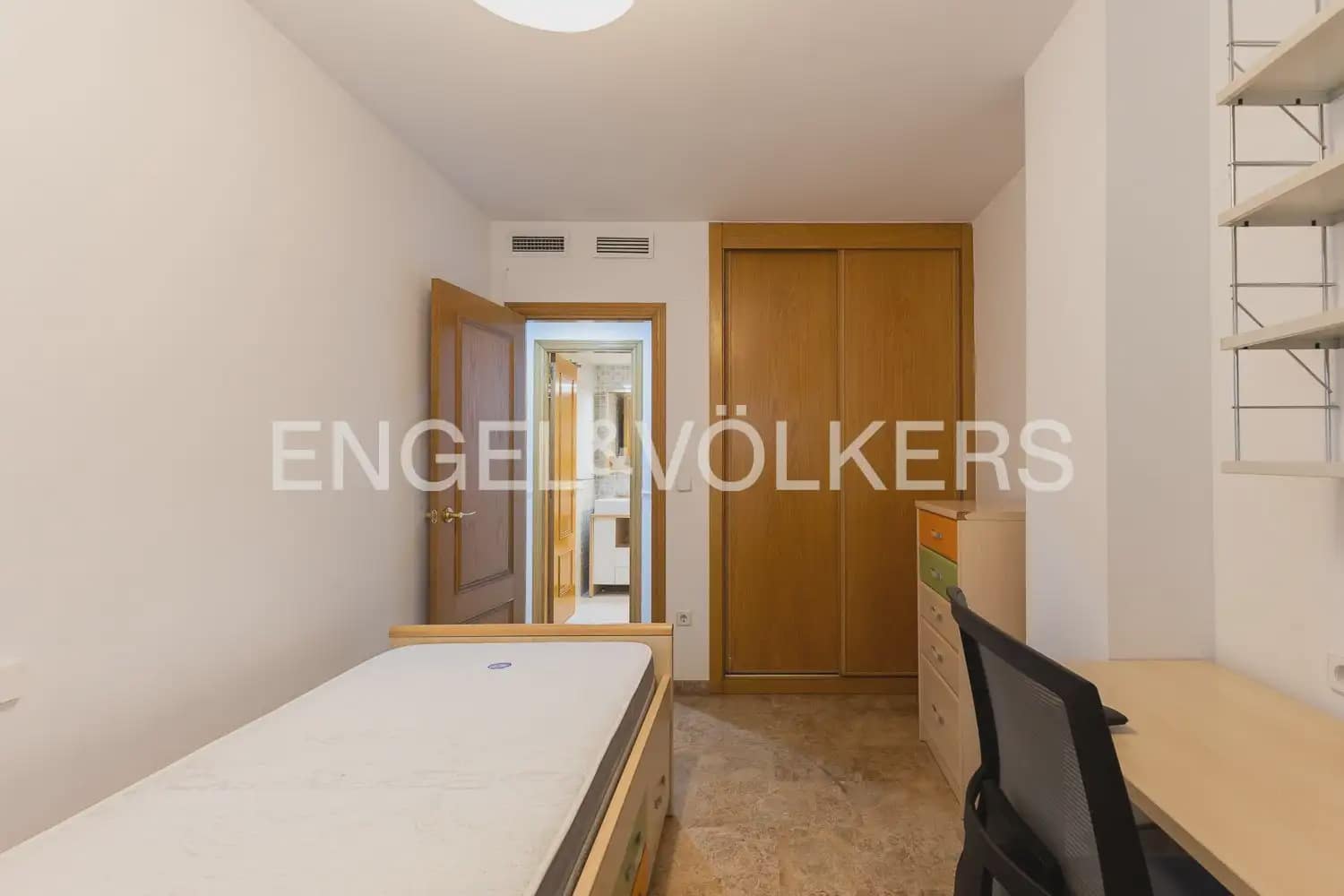3 Zimmer Wohnung zu vermieten in Valencia Stadt mit Garage - 1.700 € (Ref: 10099382)