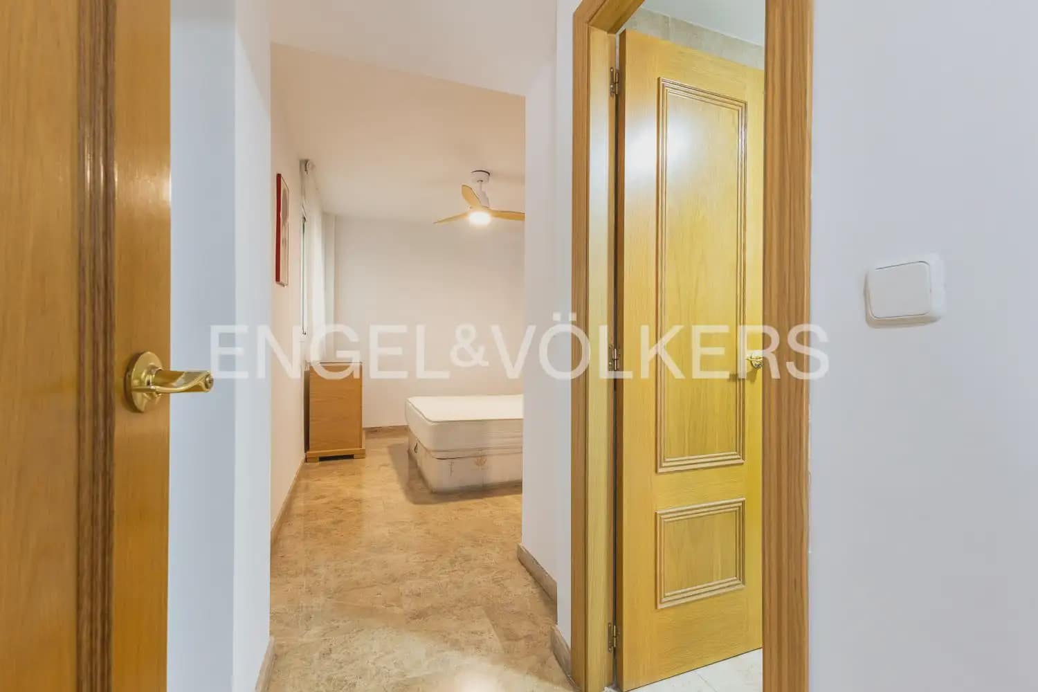 3 Zimmer Wohnung zu vermieten in Valencia Stadt mit Garage - 1.700 € (Ref: 10099382)
