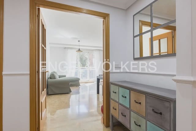 3 Zimmer Wohnung zu vermieten in Mestalla, València Stadt mit Garage - 1.700 € (Ref: 10099382)