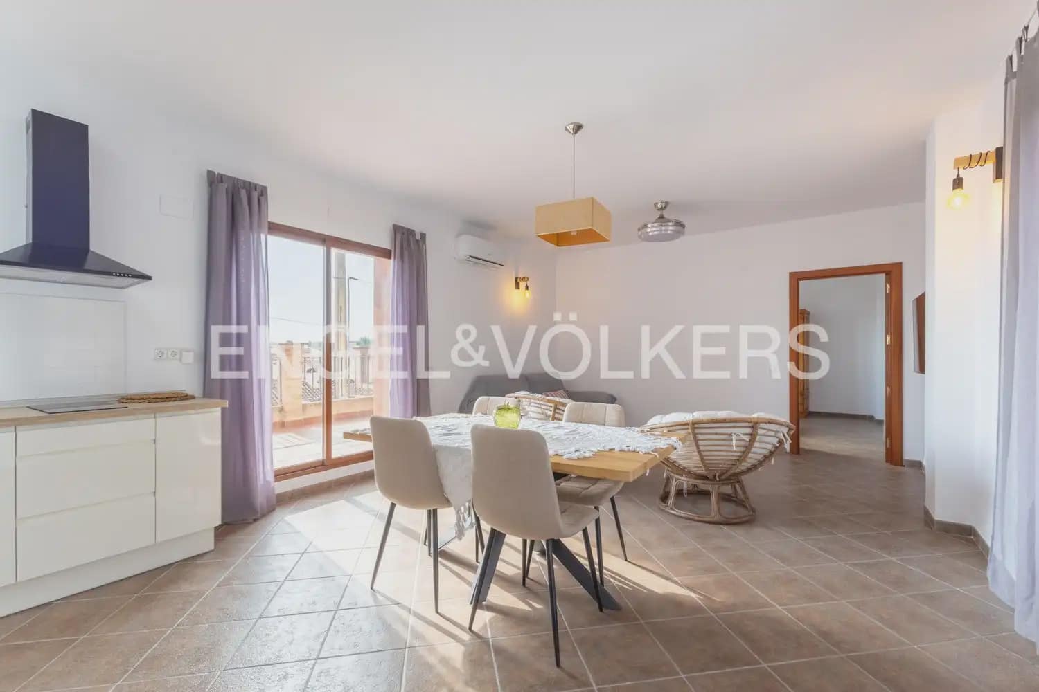 1 slaapkamer Flat te huur in Riba-roja de Turia - € 1.000 (Ref: 10099383)