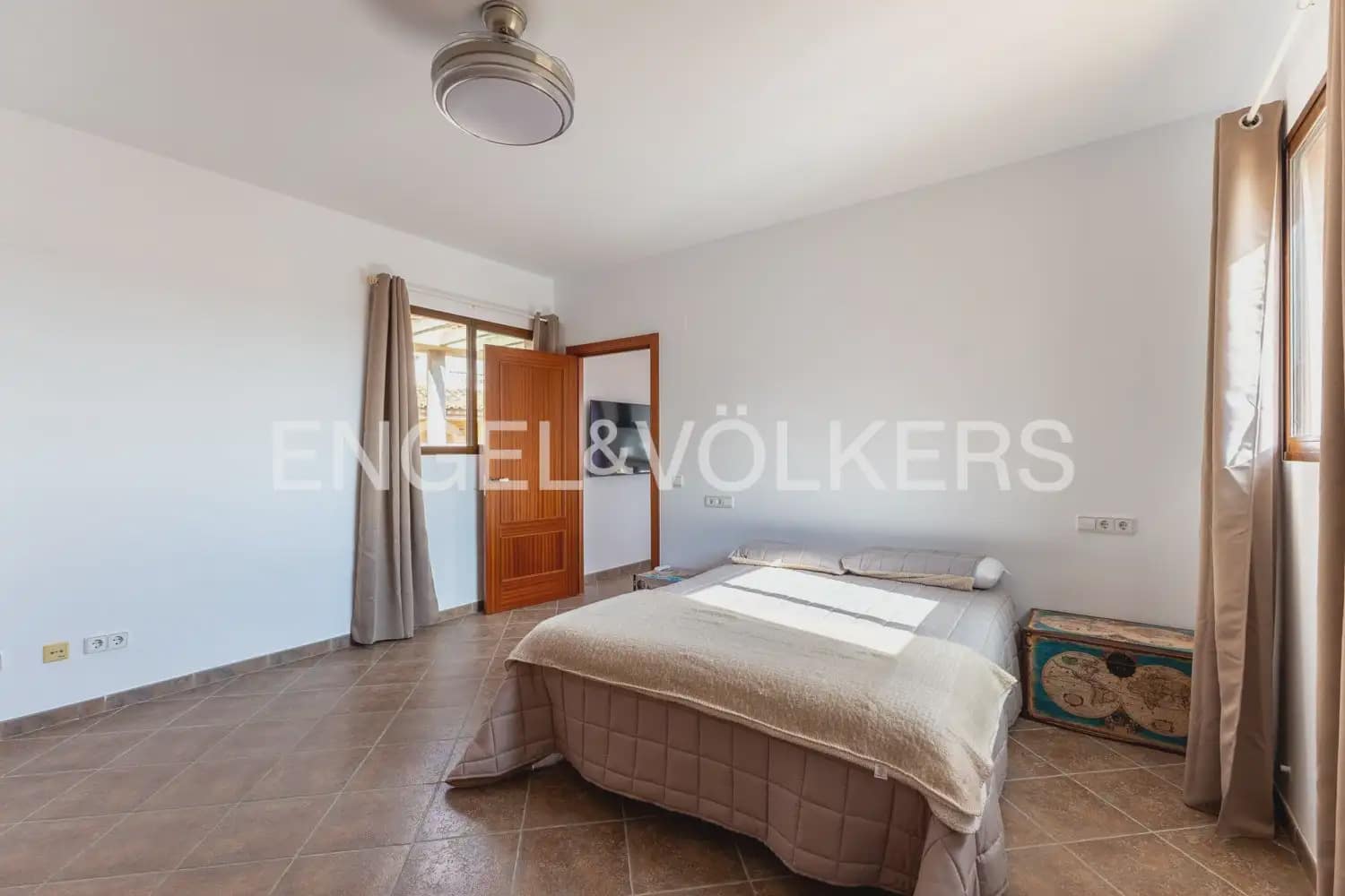 1 slaapkamer Flat te huur in Riba-roja de Turia - € 1.000 (Ref: 10099383)